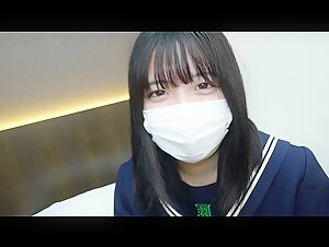 FC2-PPV-3178378可愛すぎて汚したくなる様な未年の女子生徒・・・禁断の関係を持つ背徳感を感じながらゴム無し連続膣内射