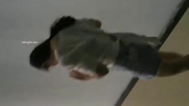 商场女厕厕拍偷拍 在偷偷自慰的美女店员